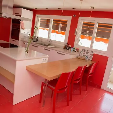 Lägenhet Penthouse With Private Pool, Hot Tub Jacuzzi With Sea Views And Chill-out Zone, Close To The Sea