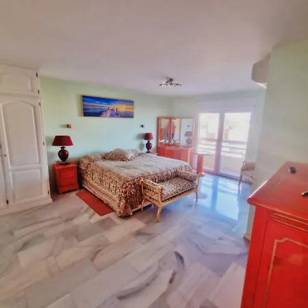 Lägenhet Penthouse With Private Pool, Hot Tub Jacuzzi With Sea Views And Chill-out Zone, Close To The Sea *