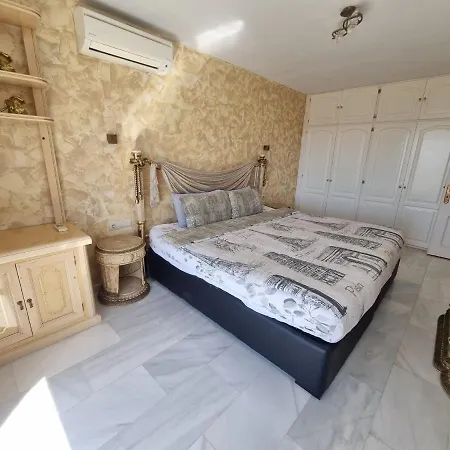 Lägenhet Penthouse With Private Pool, Hot Tub Jacuzzi With Sea Views And Chill-out Zone, Close To The Sea *