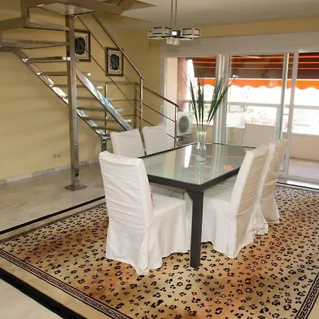 Penthouse With Private Pool, Hot Tub Jacuzzi With Sea Views And Chill-out Zone, Close To The Sea * Marbellac