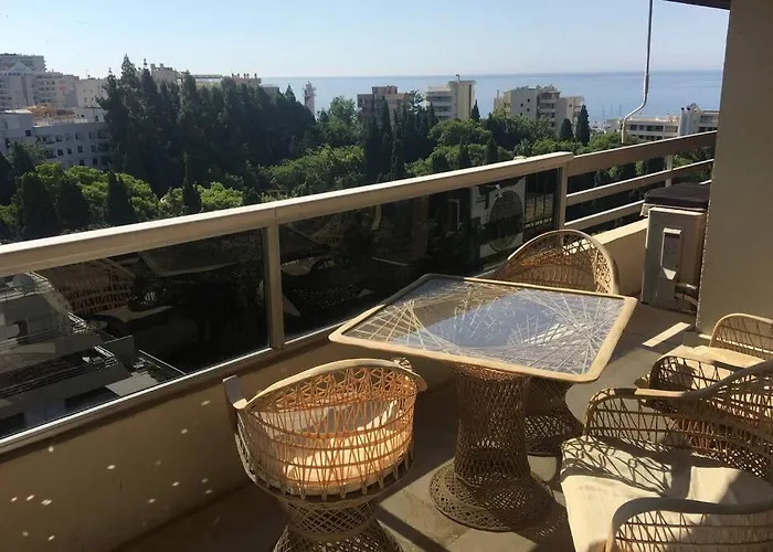 Apartment Penthouse With Private Pool, Hot Tub Jacuzzi With Sea Views And Chill-out Zone, Close To The Sea Marbella