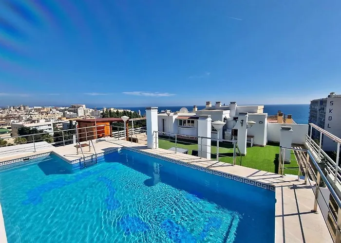 Penthouse With Private Pool, Hot Tub Jacuzzi With Sea Views And Chill-out Zone, Close To The Sea *