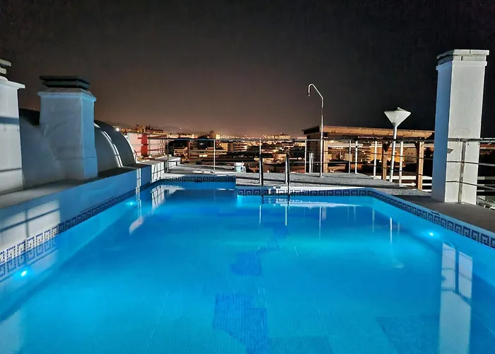Apartment Penthouse With Private Pool, Hot Tub Jacuzzi With Sea Views And Chill-out Zone, Close To The Sea Marbella