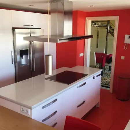 Penthouse With Private Pool, Hot Tub Jacuzzi With Sea Views And Chill-out Zone, Close To The Sea