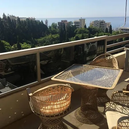 Apartment Penthouse With Private Pool, Hot Tub Jacuzzi With Sea Views And Chill-out Zone, Close To The Sea Marbella