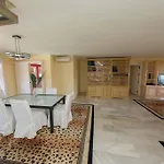 Penthouse With Private Pool, Hot Tub Jacuzzi With Sea Views And Chill-out Zone, Close To The Sea 아파트