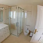 아파트 Penthouse With Private Pool, Hot Tub Jacuzzi With Sea Views And Chill-out Zone, Close To The Sea