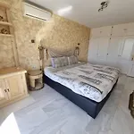 아파트 Penthouse With Private Pool, Hot Tub Jacuzzi With Sea Views And Chill-out Zone, Close To The Sea *