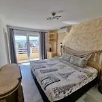Penthouse With Private Pool, Hot Tub Jacuzzi With Sea Views And Chill-out Zone, Close To The Sea