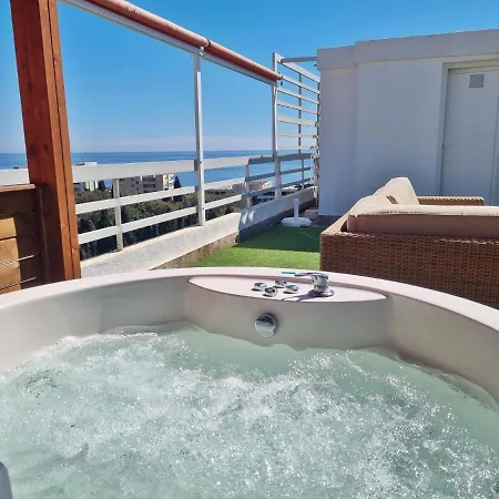 Penthouse With Private Pool, Hot Tub Jacuzzi With Sea Views And Chill-out Zone, Close To The Sea Marbella